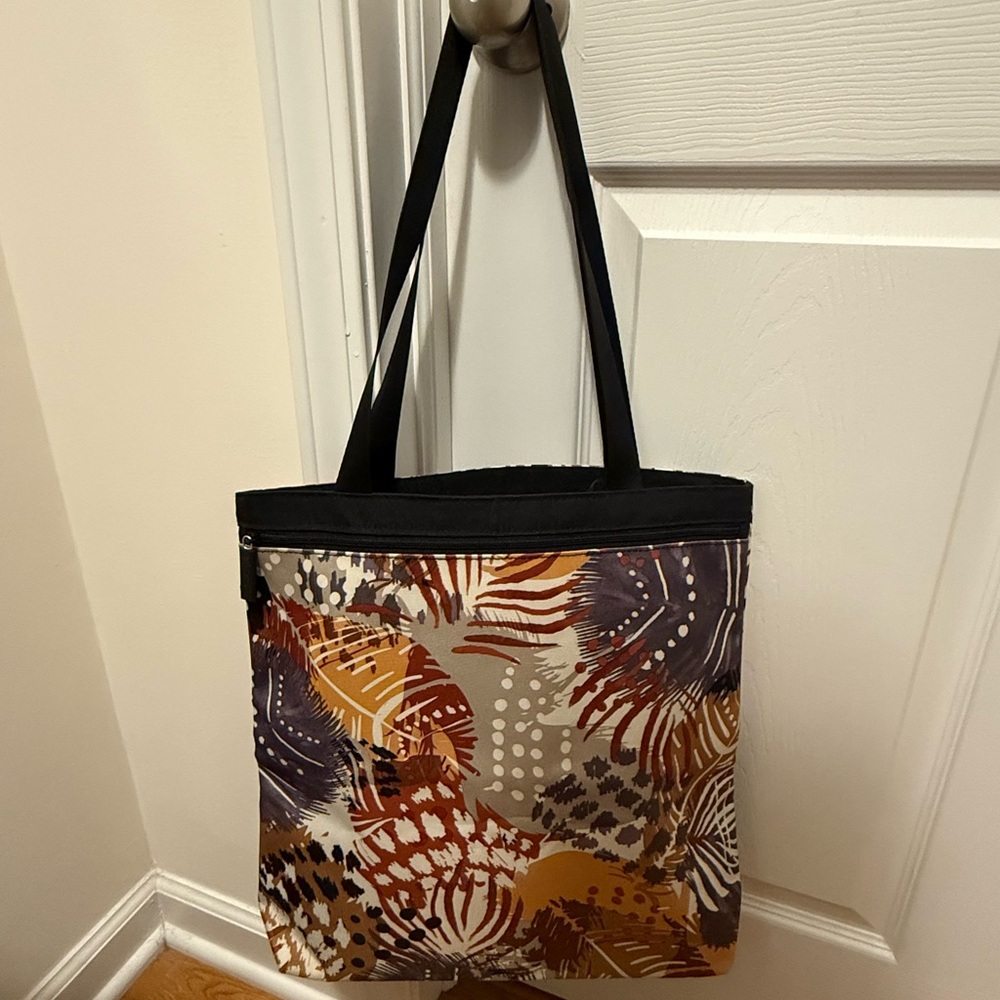 Vera Bradley Multicolor Patterned Tote - Picture 2 of 3